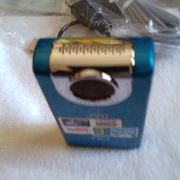 JVC Picsio GC-FM2 HD Memory Camera - Picture 5 of 16